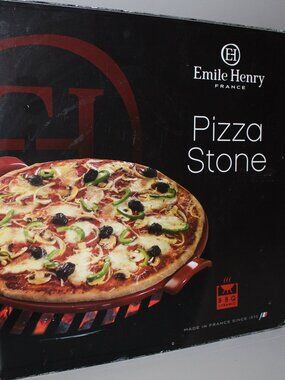 Emile Henry 14.5-Inch Round Smooth Ceramic BBQ Pizza Stone Bakeware, Charcoal
